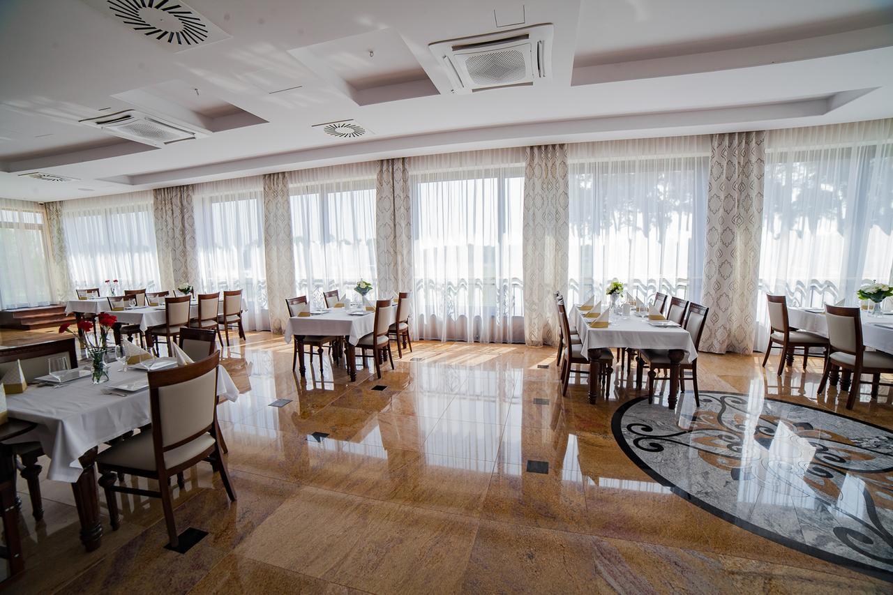 Hotel Wodnik Bydgoszcz Exteriör bild